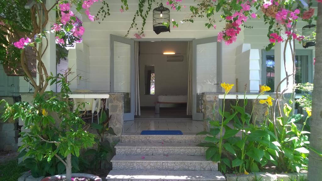 Catsen Bungalows & Rooms Mui Ne Bagian luar foto